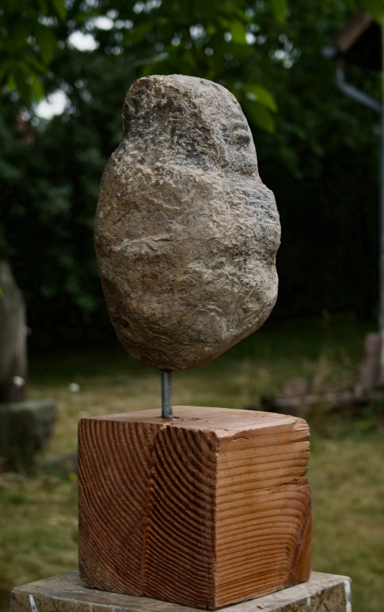 Venus aus Feldstein, 2020, Findling, Höhe 26 cm